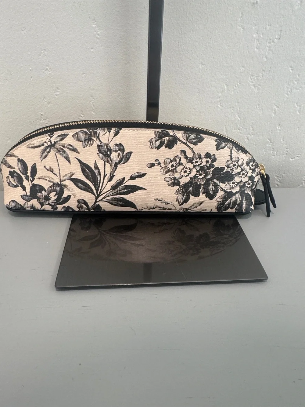 Gucci Black and Cream Floral Zip Pouch